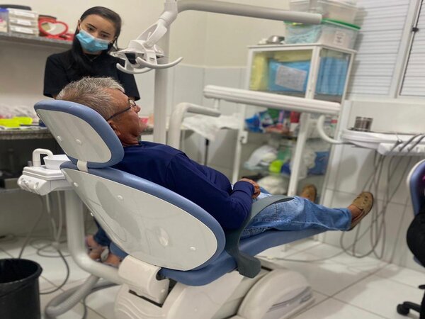Unidade Básica de Saúde de Jaguaribe recebe próteses dentárias